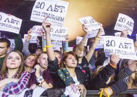 Fans of the rock band