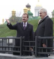 Milos Zeman and Aleksandr Popov
