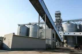 Grain overload terminal