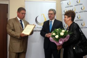 Aleksandr Demyanov, Anatoliy Zabolotnyi and Alla Gudz