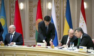 Олександр Лукашенко, Володимир Путін та Віктор Янукович