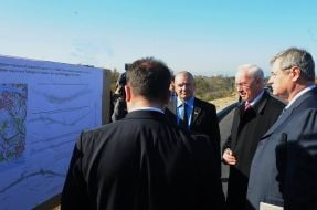 nikolay Azarov and Vladimir Yatsuba