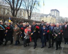 Laying flowers ceremony