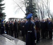 Laying flowers ceremony