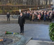 Laying flowers ceremony