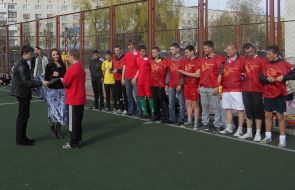 The "Quick! Above! Stronger! "