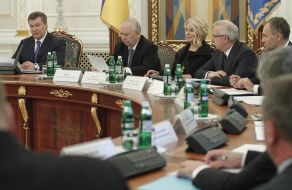 Viktor Yanukovych, Vladimir Rybak and Anna German