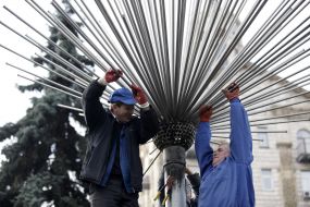 Dismantling of fountain