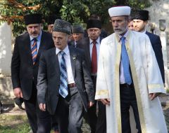 Refat Chubarov, Haji Emirali Ablayev and Mustafa Dzhemilyev