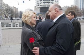 Vasiliy Tsushko and Anna German