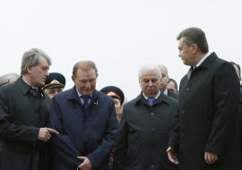 Leonid Kravchuk, Viktor Yanukovich, Viktor Yushchenko and Leonid Kuchma