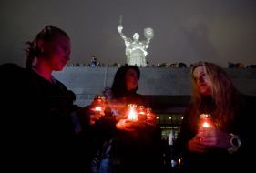 Participants of flash mob «Thank you for Kiev»
