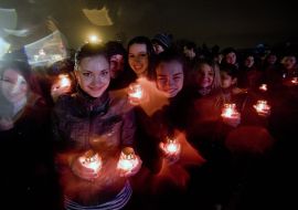 Participants of flash mob «Thank you for Kiev»