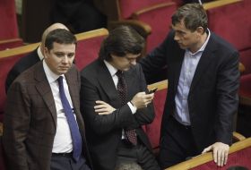 Vasiliy Khmelnitskiy, Valeriy Pisarenko and Valdimir Pilipenko