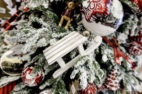 Ялинкові прикраси