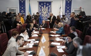 Participants of "Ukrainian radiodiktant national unity"