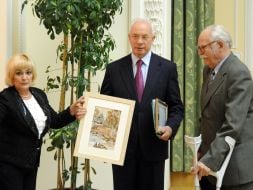 Микола Азаров