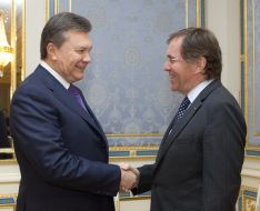 Viktor Yanukovich and Jean-Claude Mignon