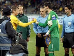 Ruslan Rotan and Hugo Lloris