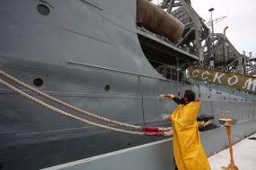 The rescue boat "Commune"