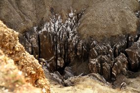 Failure on territory of Solotvinskiy thess of mine