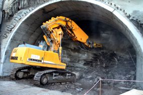 Building of Beskid tunnel