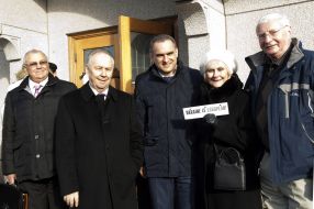 Vladimir Rybak with representatives of the Ukrainian diaspora