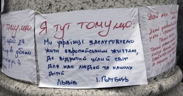 Posters on the column