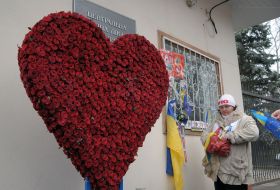 Bouquet of roses in the shape of heart