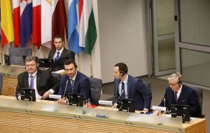 Petr Poroshenko, Vitali Klitschko, Vitali Kalyuzhniy and Pat Cox