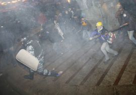 Clashes between police officers and protesters for European Integration