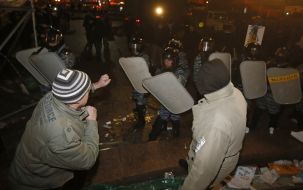 Clashes between police officers and protesters for European Integration