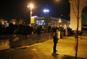 Активісти Євромайдану зводять барикади