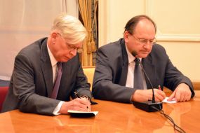 Henryk Litwin and Christoph Weil