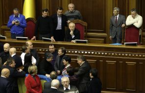 Blocking the rostrum