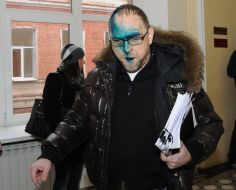 Сергей Власенко, облитый зеленкой