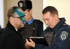 Сергей Власенко, облитый зеленкой