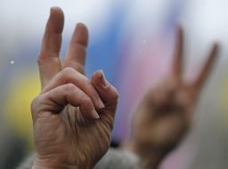 Жест, означающий победу