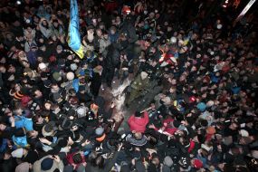 Разбитый памятник Ленину