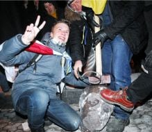 Разрушенный памятник Ленину