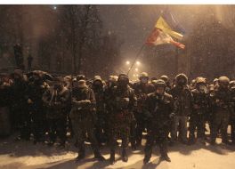 Участники акции протеста на улице Лютеранской