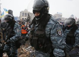 Soldiers assault squad Crimea and Special Forces of "Berkut"