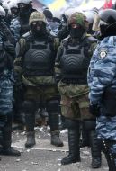 Soldiers assault squad Crimea and Special Forces of "Berkut"