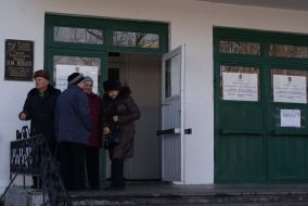 People at a polling station