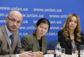 Эльмир Цамич, Динара Ошурахунова и Майя Миликич