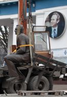 Installation of monument to Lobanovskiy