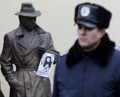 Фрагмент пам'ятника Жеглову і Шарапову