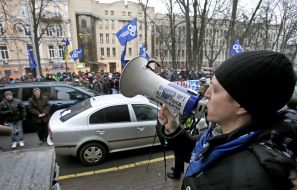 The campaign "Do not feed the regime!"