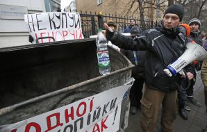 The campaign "Do not feed the regime!"