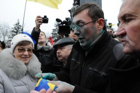 Юрий Луценко на Евромайдане